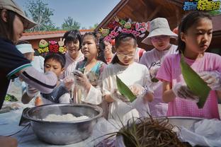 赛季至今恩比德场均得到35.1分 64年张伯伦后最高中锋场均得分